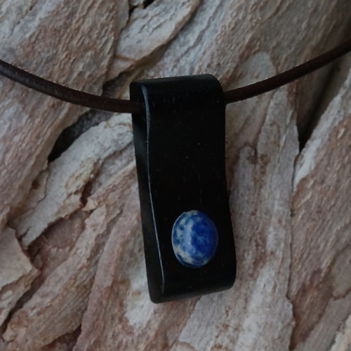 Dřevěný šperk - eben a lapis lazuli — foto 2