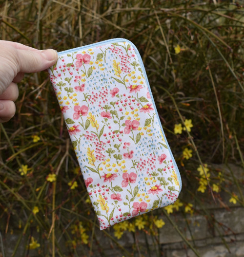 Obal na telefon - Letní louka — foto 2
