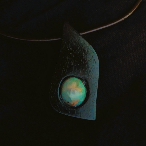 Dřevěný šperk - eben a larimar — foto 5