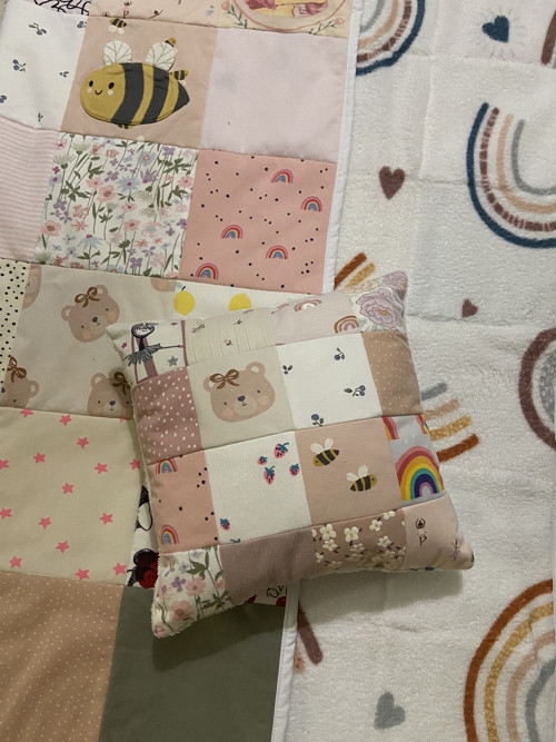 Vzpomínková patchwork deka — foto 4