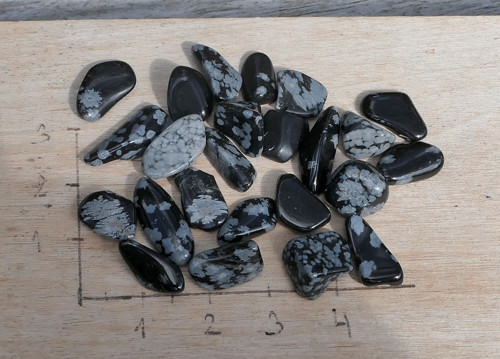 Obsidián sněžný 10 g V3160 — foto 3