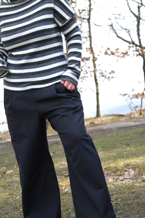 Volné kalhoty ............ XL — foto 3