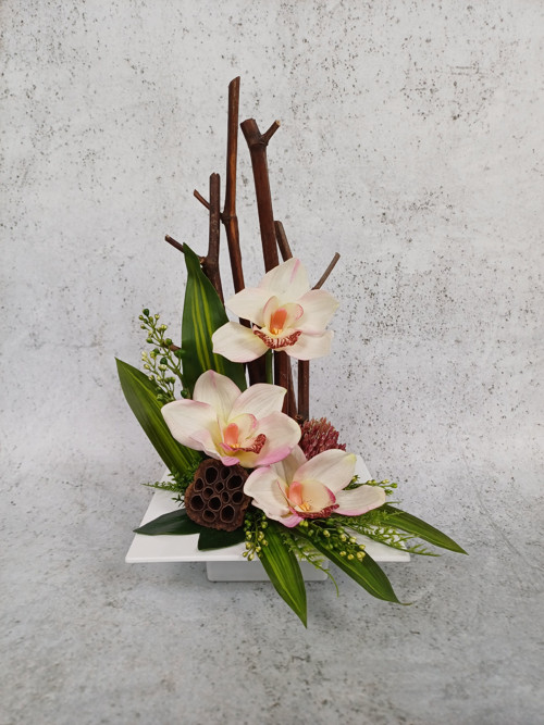 Ikebana s orchidejemi do růžova — foto 5