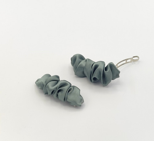 Spona do vlasů scrunchie khaki 8 cm — foto 2