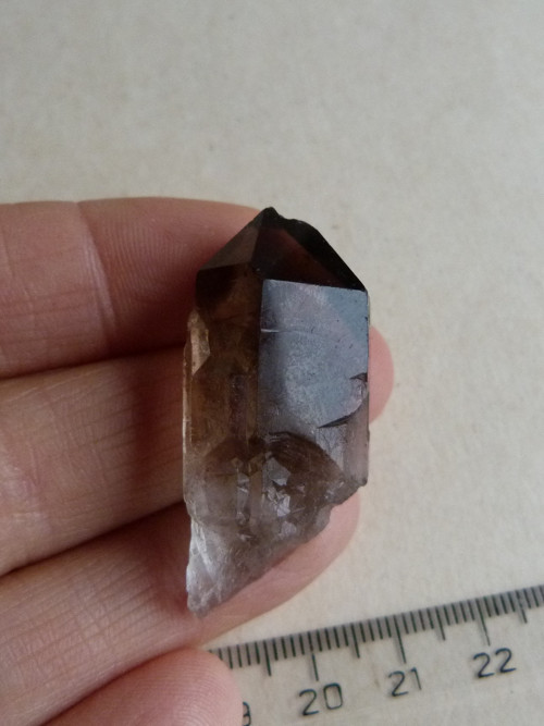 Záhněda - krystal - 4 cm (Z3) — foto 3
