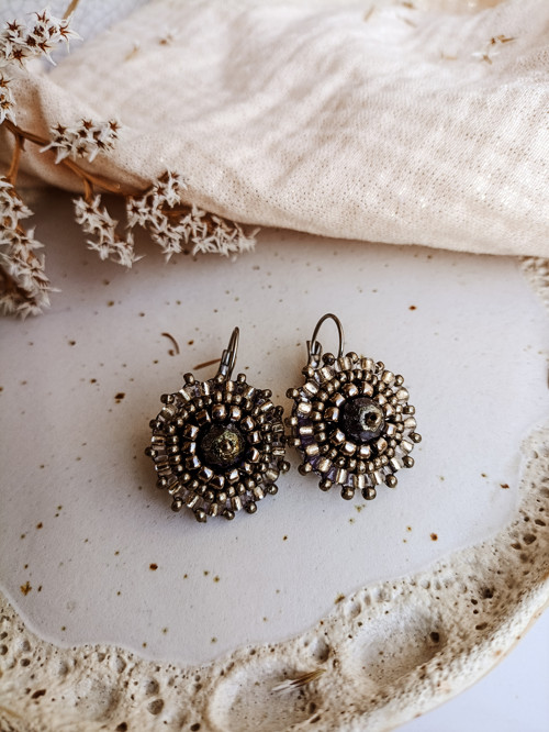 Mini earrings n.16- vyšívané náušnice — foto 3