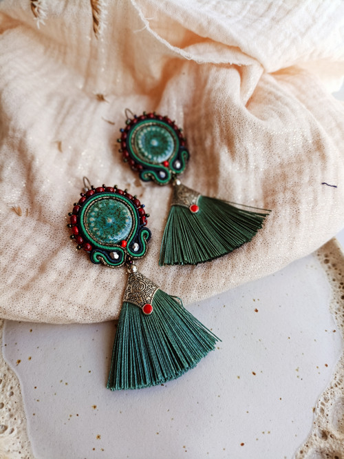 Střapcové boho náušnice — foto 3