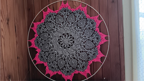 Háčkovaná mandala 50 cm – boho dekorace na zeď — foto 5