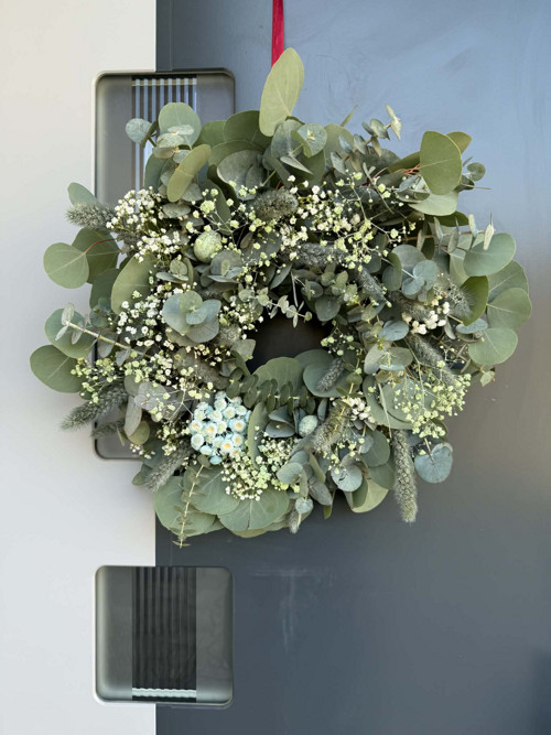 Eukalyptový věnec s gypsophilou — foto 4