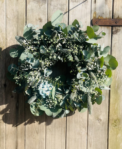 Eukalyptový věnec s gypsophilou — foto 3