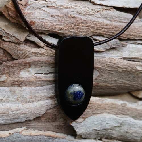 Dřevěný šperk - eben a lapis lazuli — foto 3