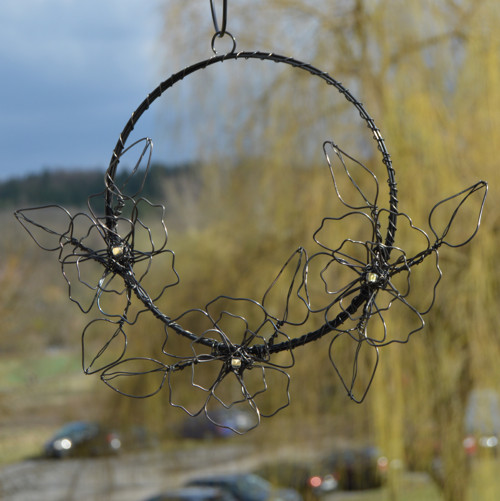Drátovaný věneček Jednoduchý s květy — foto 2