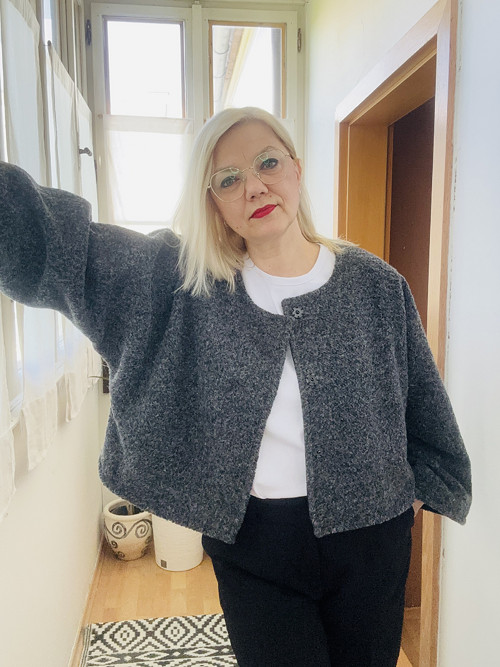 Kabátek šedý krul — foto 3