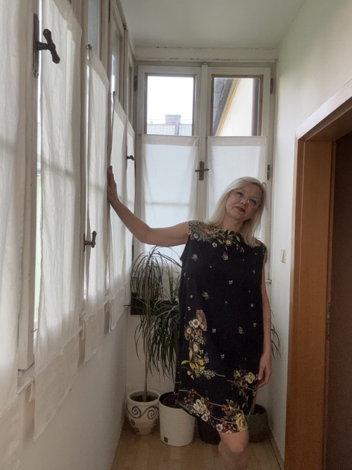 Šaty s květinami — foto 3