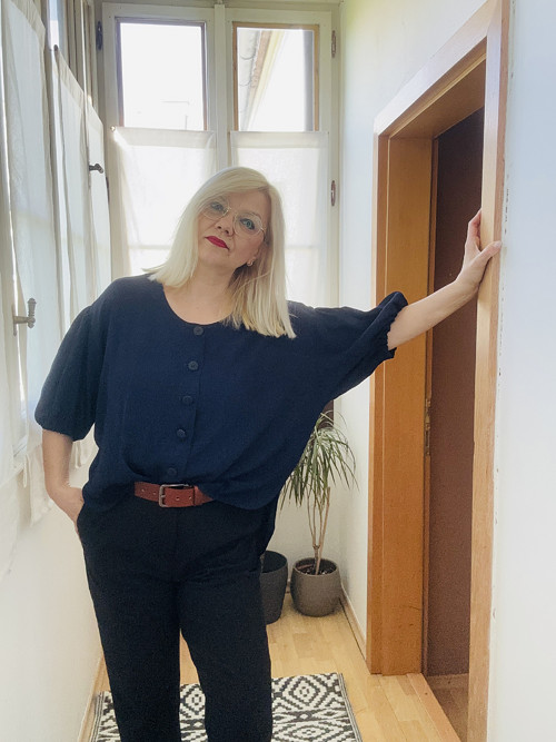Halenka tmavomodrá — foto 3