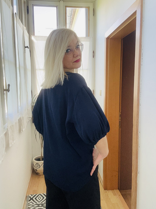 Halenka tmavomodrá — foto 5