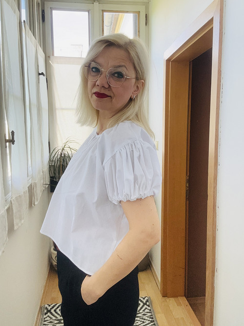 Halenka s nabranými rukávy — foto 4