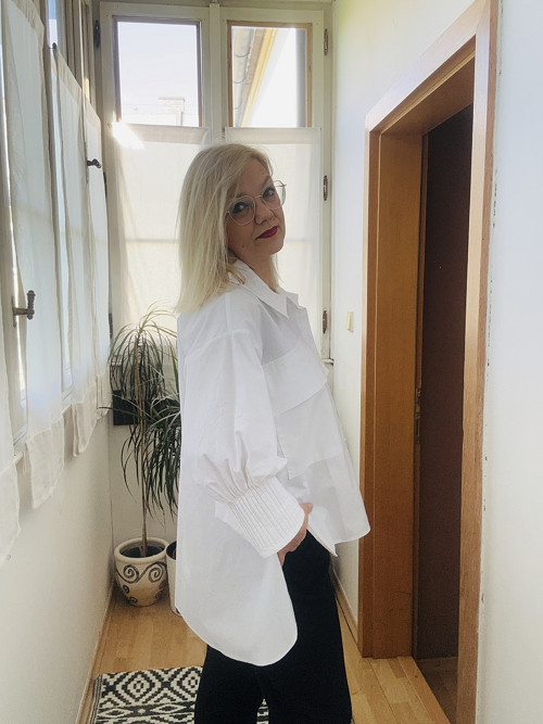 Košile bílá s ozdobným proševem — foto 4