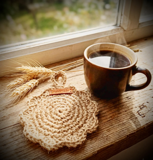 Háčkovaný jutový podtácek v boho stylu — foto 4