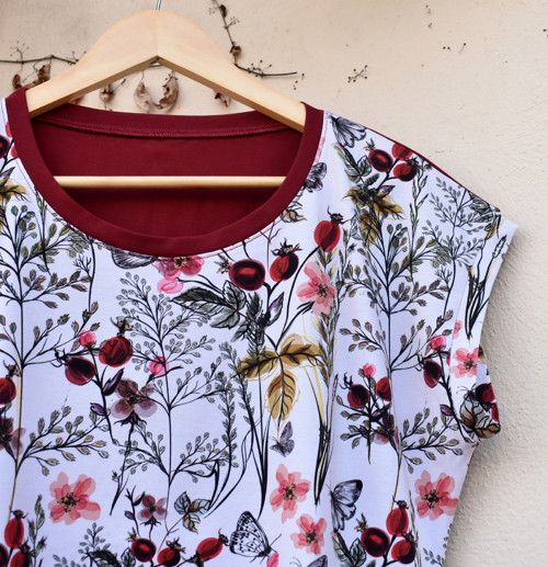 Šaty Šípky L/XL — foto 2