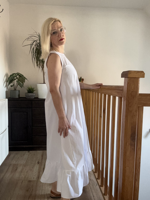 Letní bílé šaty — foto 3
