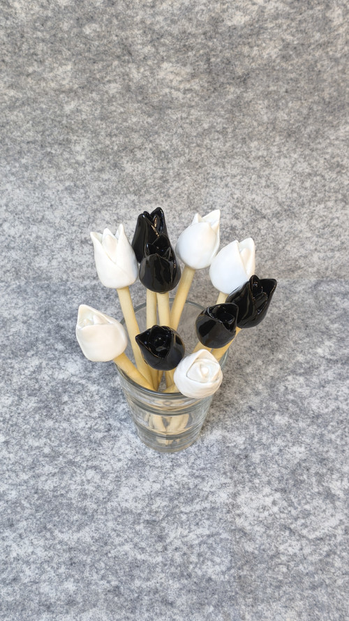 Keramický tulipán - černý — foto 5