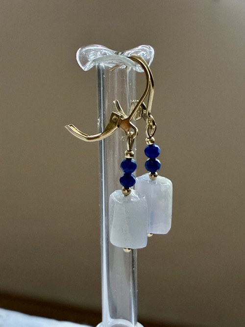 Náušnice chalcedon, azurit, zlac. chir. ocel — foto 4