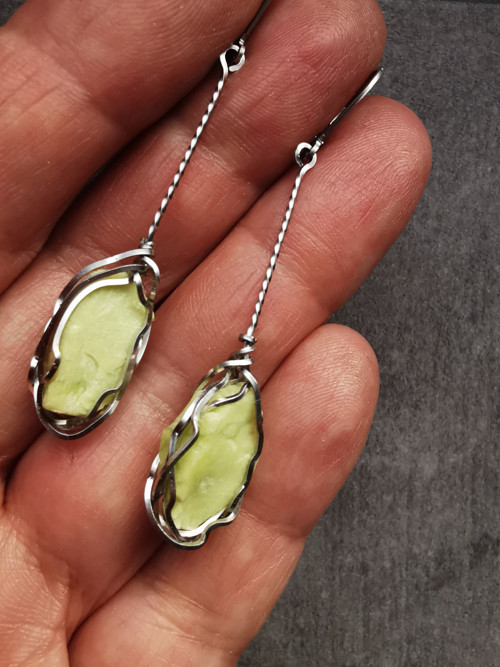 Kiwi opál - náušnice, chirurgická ocel — foto 4