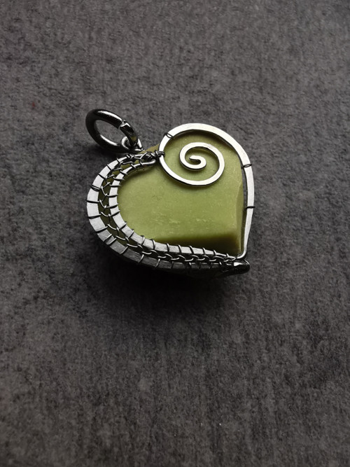 Kiwi opál - srdíčko, chirurgická ocel — foto 2