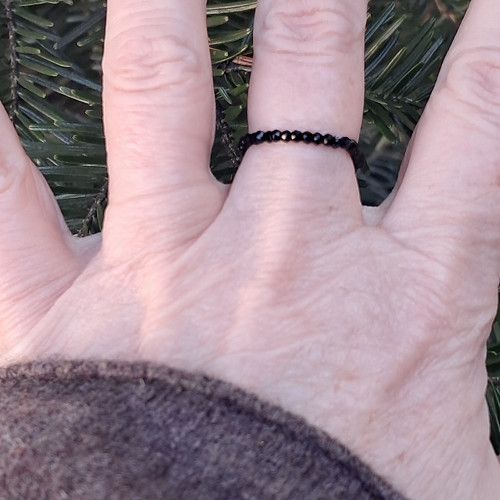 Spinel 1,5 mm prstýnek — foto 2
