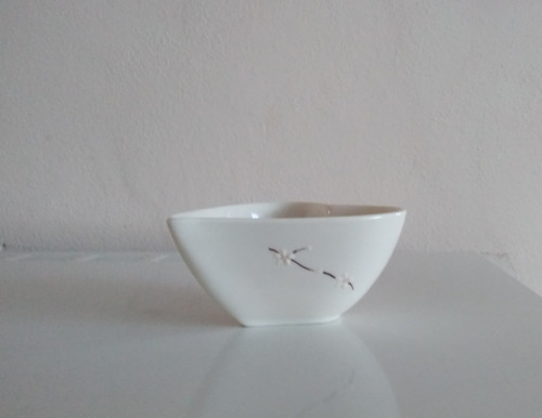Ručně malovaná porcelánová miska — foto 2