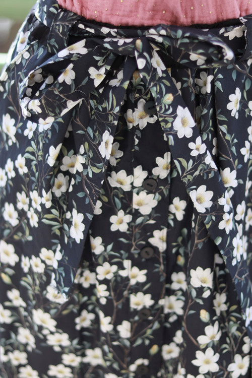 Midi sukně s propínáním — foto 3