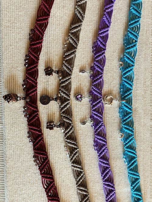 Macramé - drhaný náhrdelník — foto 3