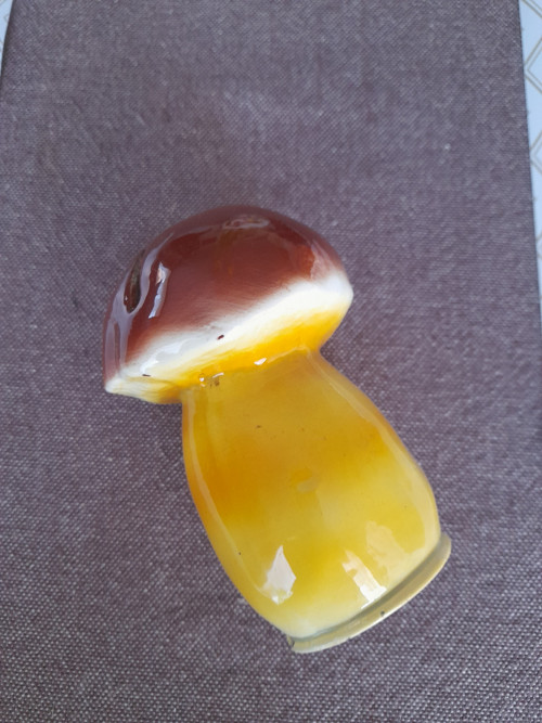 Keramický hříbek kasička — foto 3