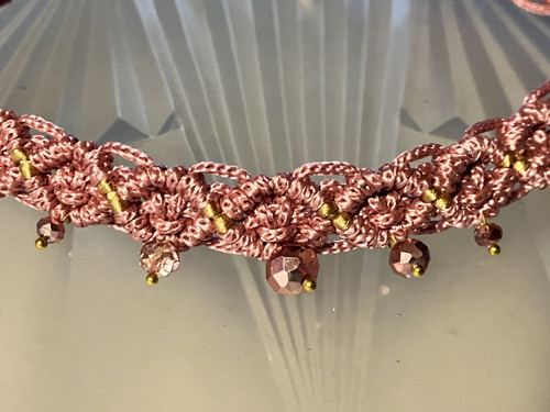 Macramé - drhaný náhrdelník — foto 2