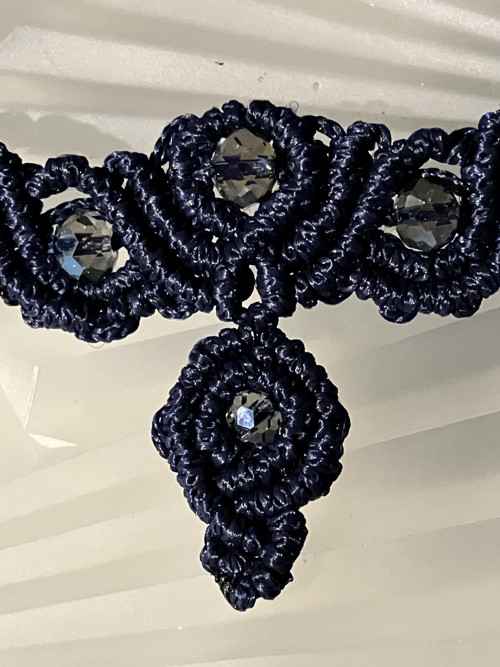 Macramé - drhaný náhrdelník — foto 2