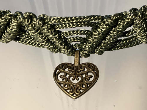 Macramé - drhaný náhrdelník — foto 2