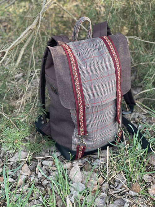 Upcyklovaný batoh BASIC Decentní rozšafník — foto 2