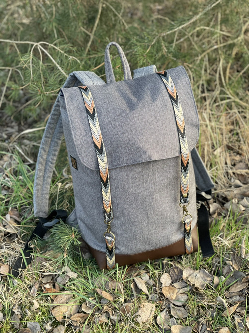 Upcyklovaný batoh BASIC Šedák — foto 2