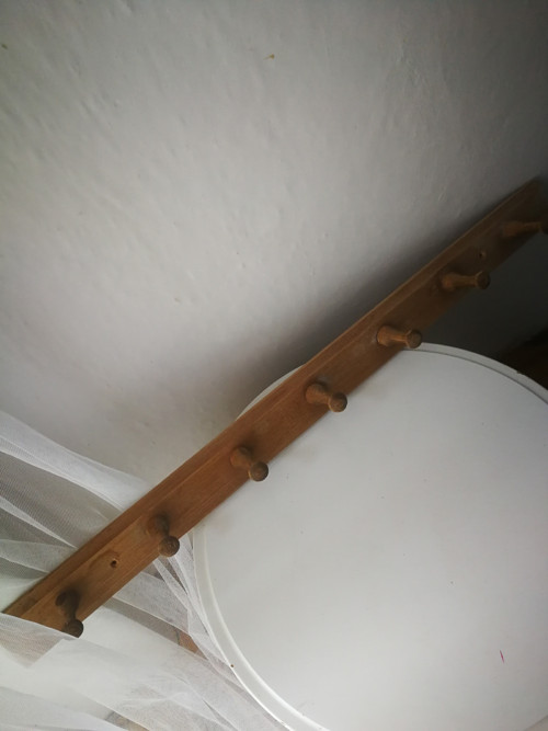 Dlouhý věšák — foto 6