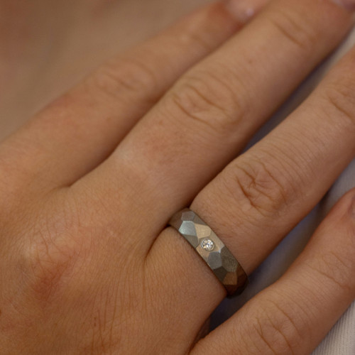 Snubní prsten - Rock titan a diamant — foto 3