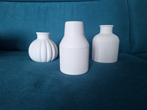 Tři vázičky — foto 2