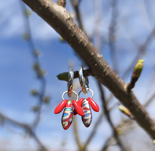 Divoké tulipány.Náušnice červené. Skleněné. — foto 2