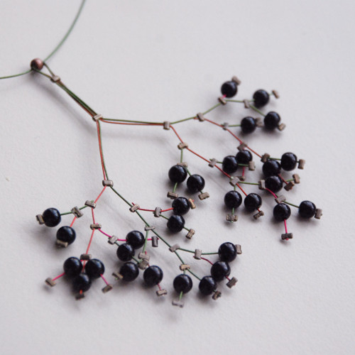 Bezinkový náhrdelník — foto 5