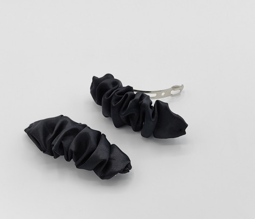 Spona do vlasů scrunchie černý satén — foto 2
