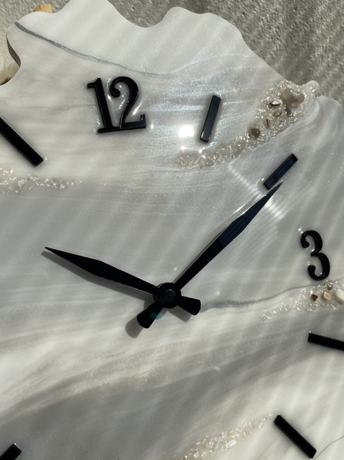 Designové hodiny s personalizací — foto 3