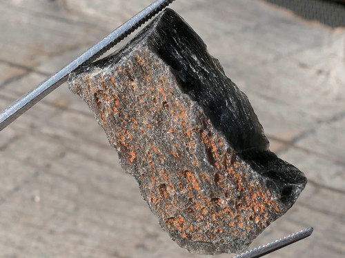 Surový obsidián stříbrný V3622 — foto 3