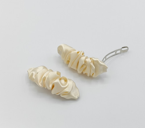 Spona do vlasů scrunchie champagne 8 cm — foto 2