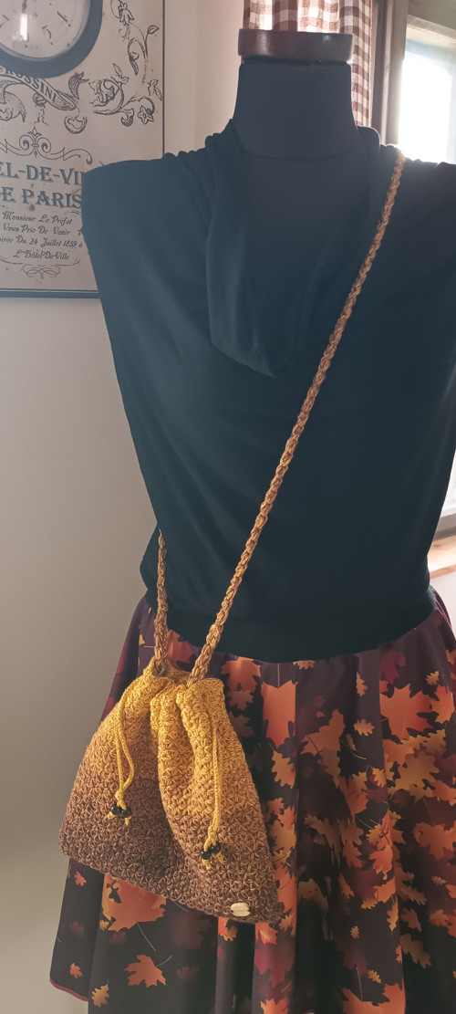 Crossbody kabelka + klíčenka — foto 4