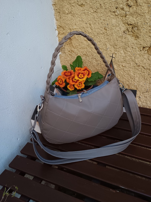 Šedohnědá Gondolka — foto 3